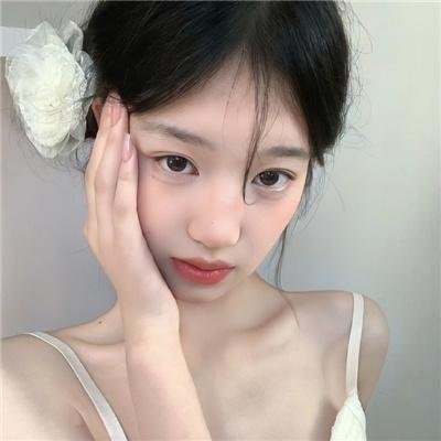 白面包车里的人